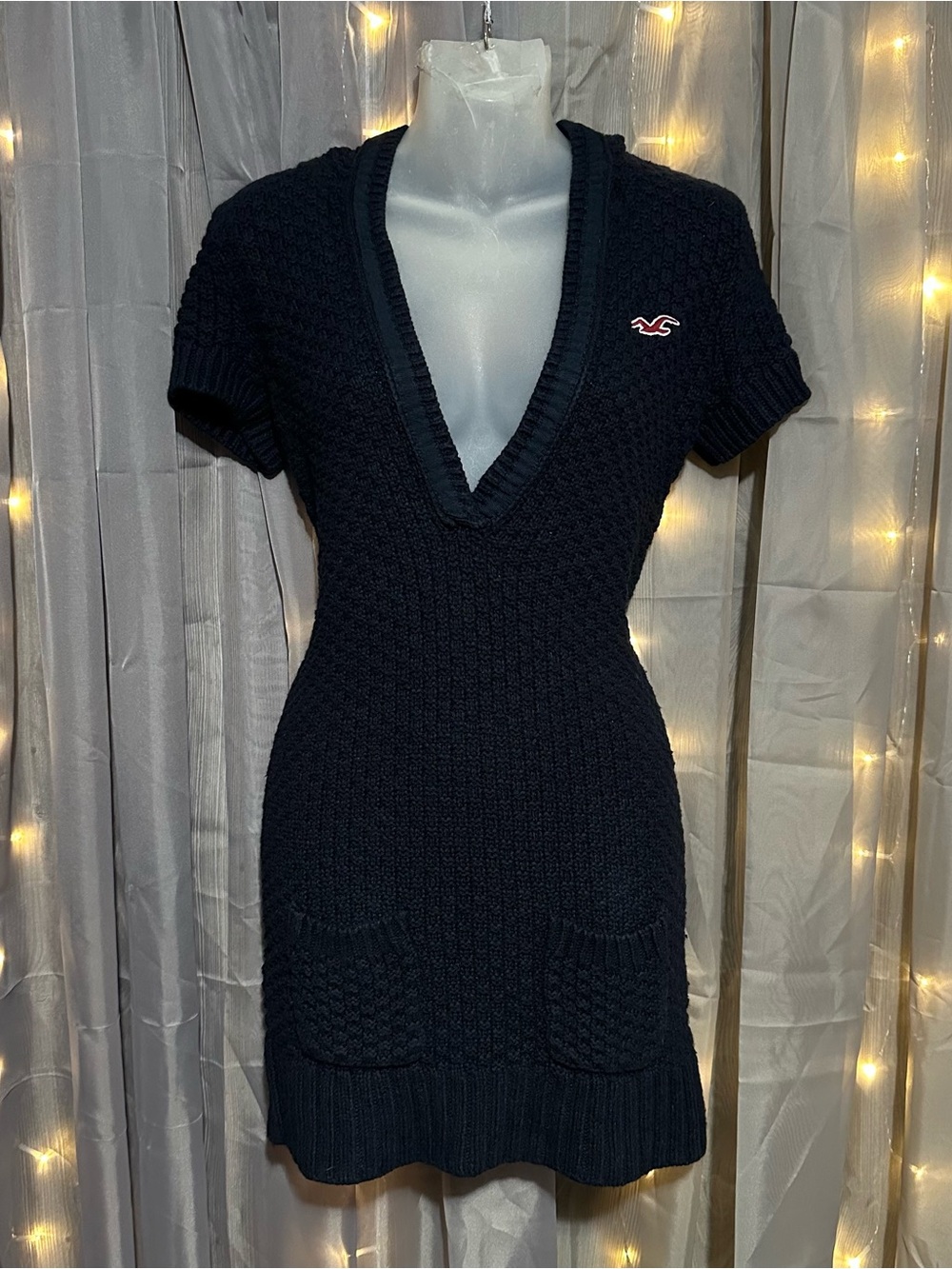 Navy blue deep V rabbit fur blend knit hooded sweater Sz M by Hollister